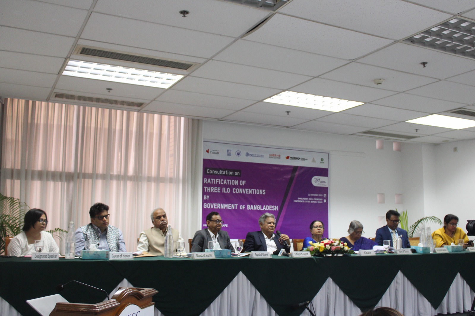 গ্যালারি কায়ায় প্রখ্যাত শিল্পীদের বৈচিত্র্যময় চিত্রকর্ম প্রদর্শনী